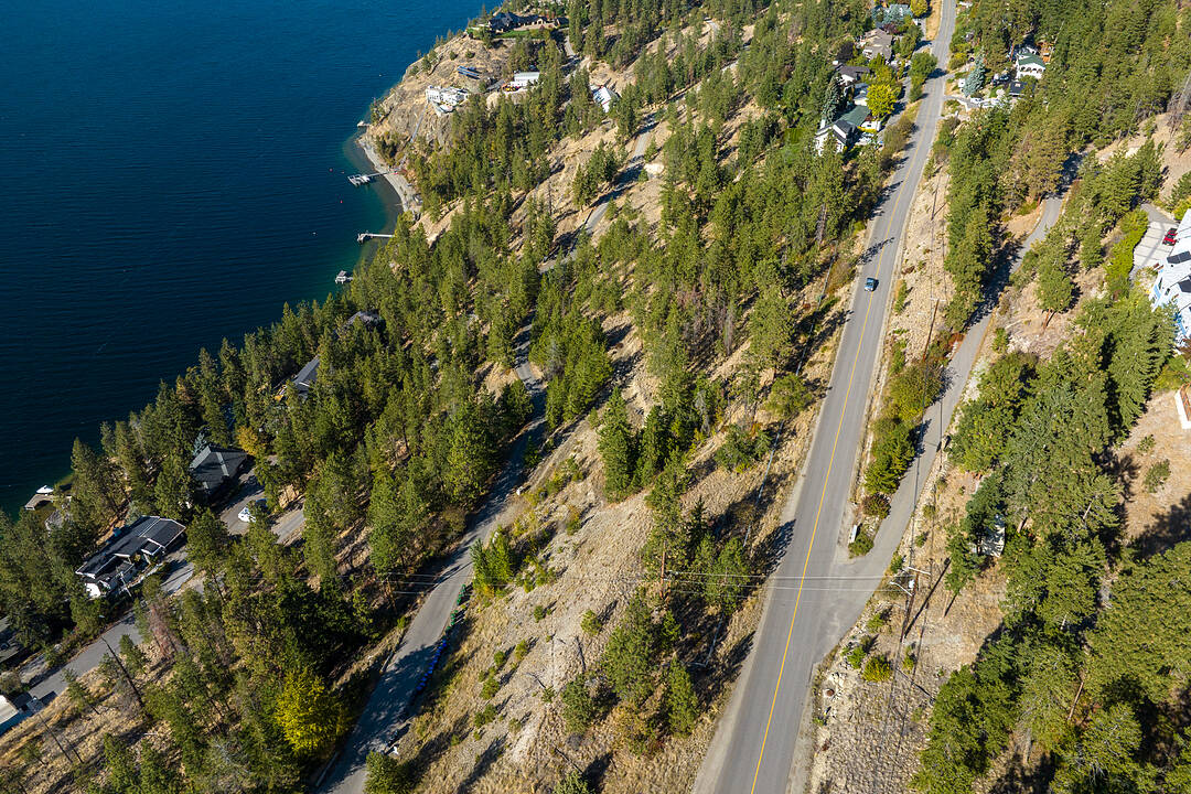 250 Lochview Road, Kelowna, British Columbia