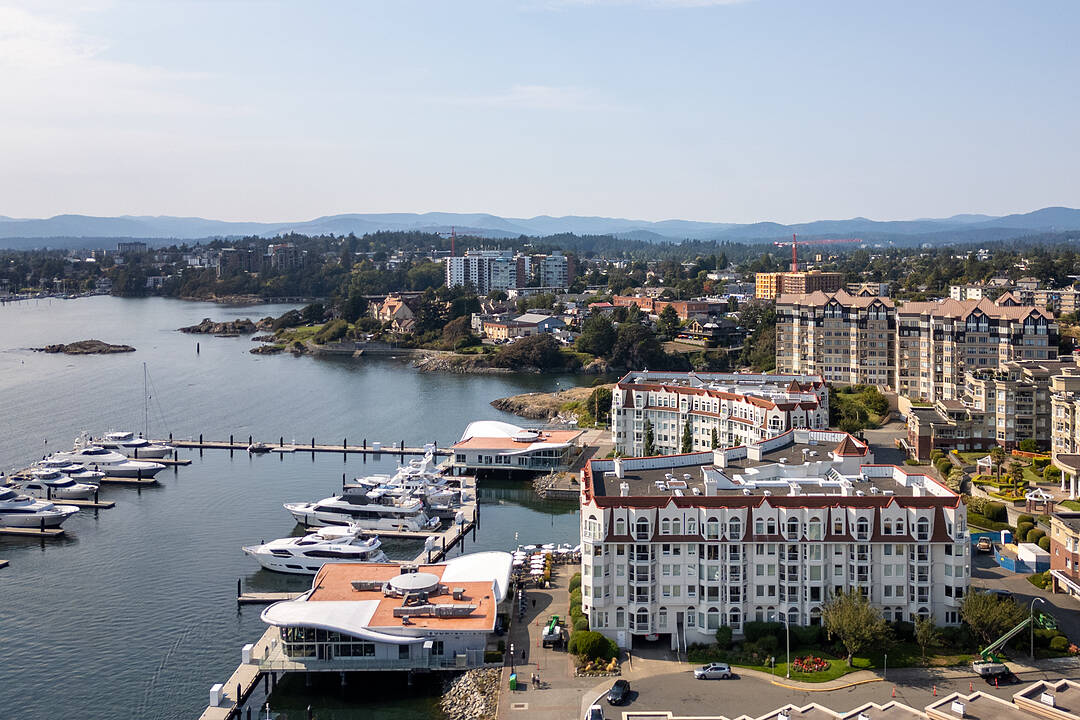 203-11 Cooperage Place, Victoria, British Columbia