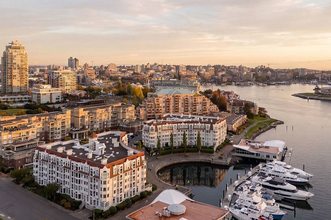 203-11 Cooperage Place, Victoria, British Columbia