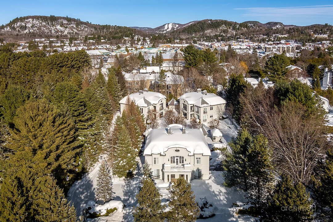 82 Av. Lanning, Saint-Sauveur, Quebec, Québec