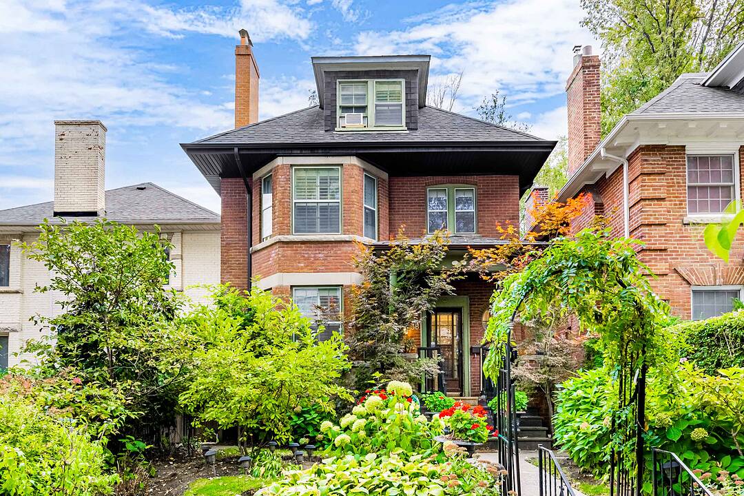 38 Foxbar Rd, Toronto, Ontario