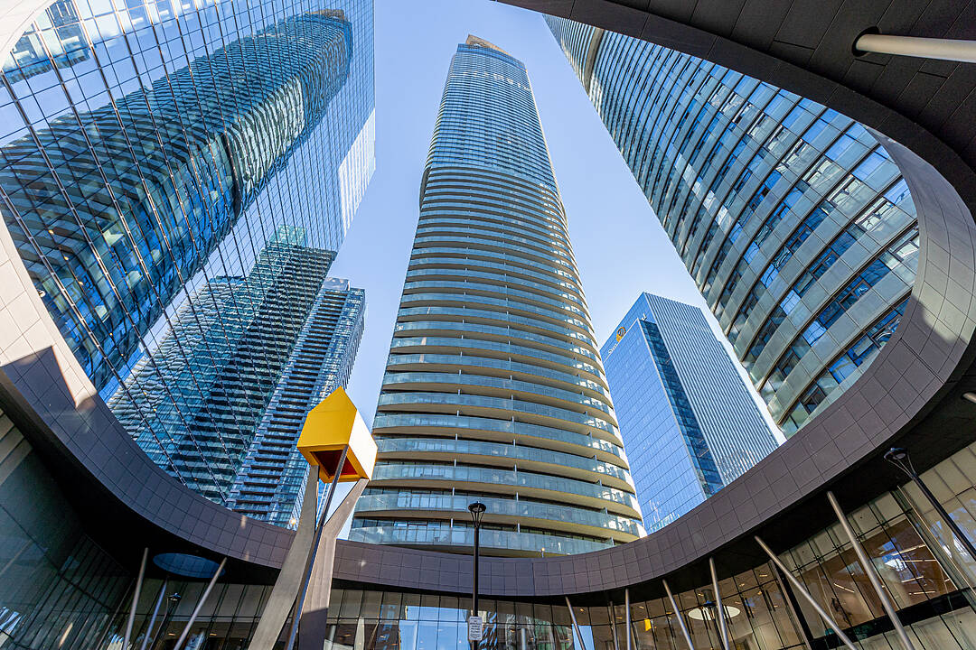 12 York St #3505, Toronto, Ontario