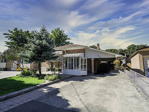 11 Buckhorn Pl, Toronto