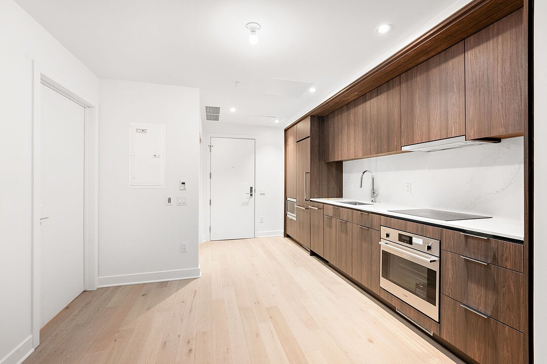 1200 Rue Drummond, Apt. 504, Ville-Marie, Québec