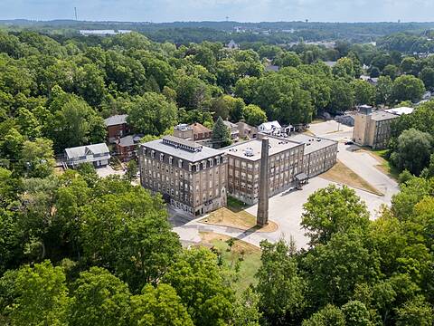 140 West River St #402, Brant