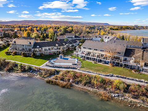 61 Cranberry Surf Street, Collingwood