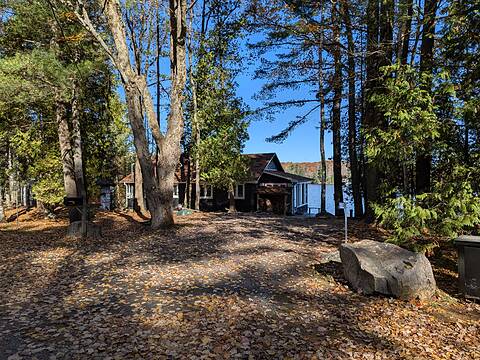 1063 Whiteside Rd, Muskoka Lakes