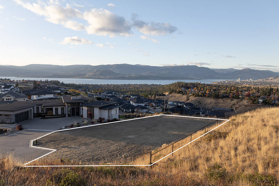 1710 Vincent Place, Kelowna, British Columbia
