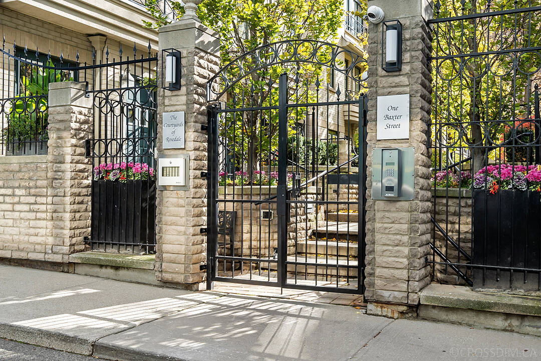 1 Baxter St #3, Toronto, Ontario