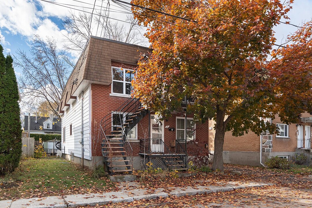 34-38 Rue Lecompte, Sainte-Thérèse, Québec