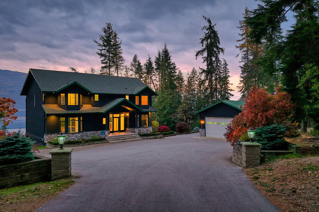 2600 Highway 23 N, Nakusp, British Columbia