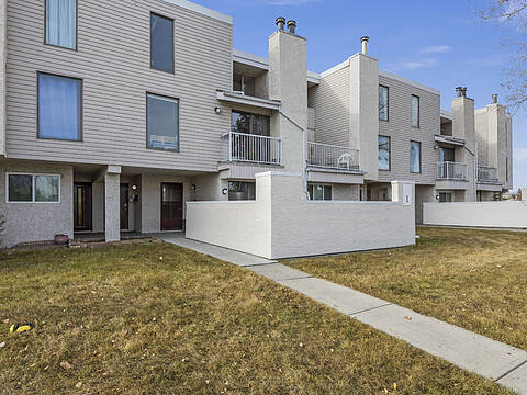 3500 Varsity Drive NW #105, Calgary