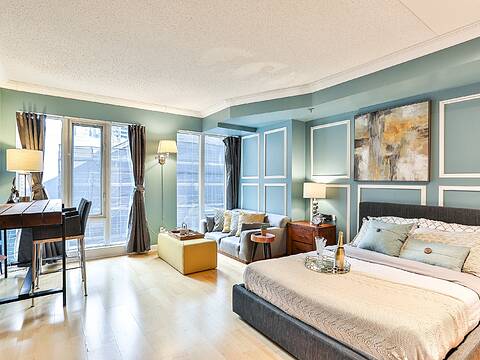 210 Victoria St #615, Toronto