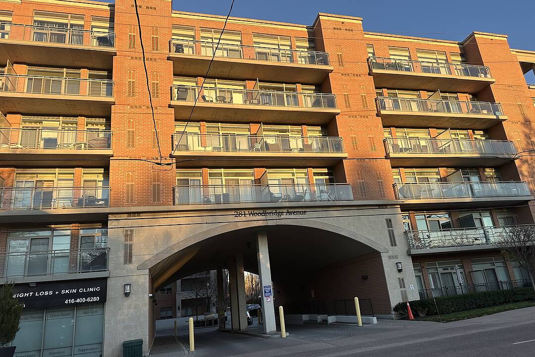 281 Woodbridge Ave #510, Vaughan, Ontario