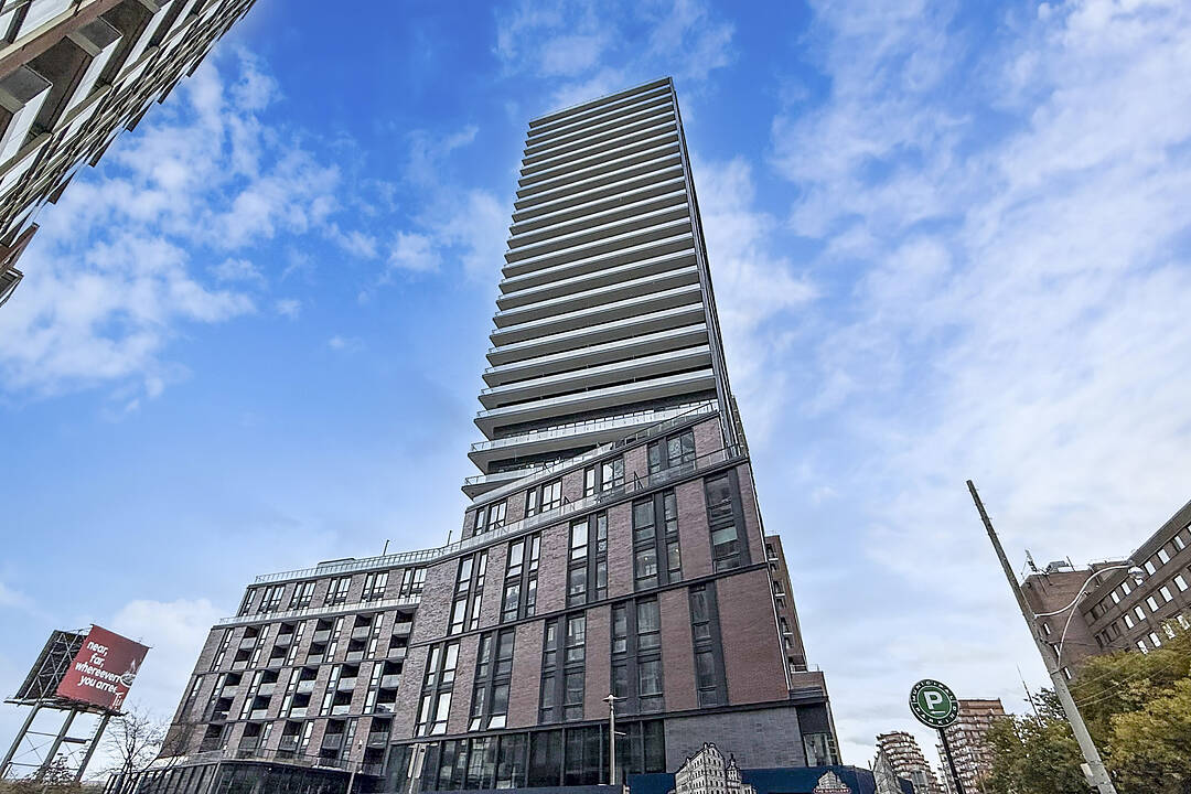 35 Parliament St #1408, Toronto, Ontario