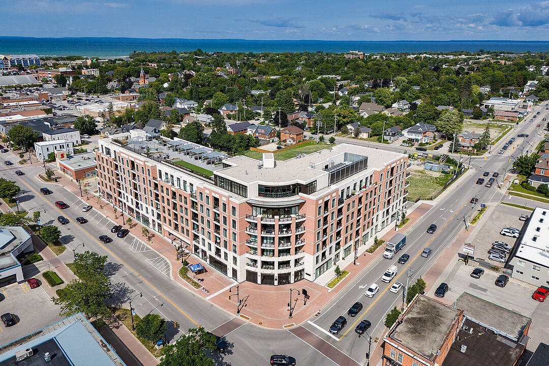 1 Hume St #301, Collingwood, Ontario