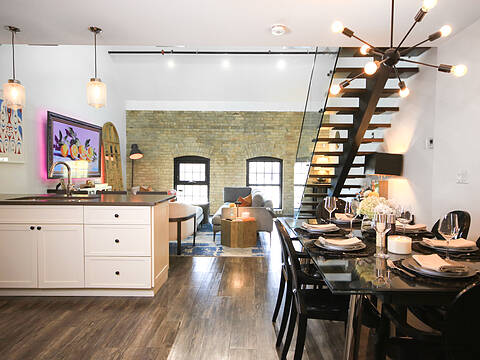 31 Powerhouse St #201, Toronto