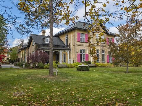 194 Grand River St N, Brant