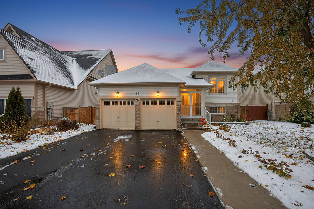 19 Grand Poplar Lane, Wasaga Beach, Ontario