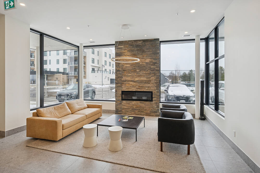 19A West St N #Penthouse 1, Kawartha Lakes, Ontario