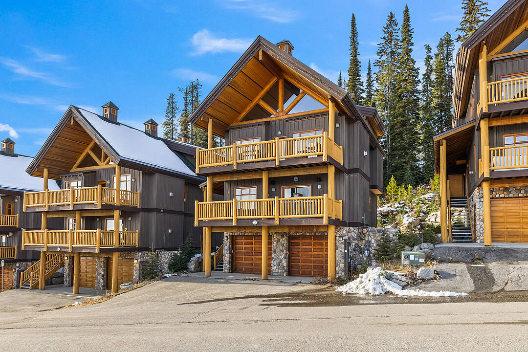 2-360 Whitehorse Lane, Big White, British Columbia