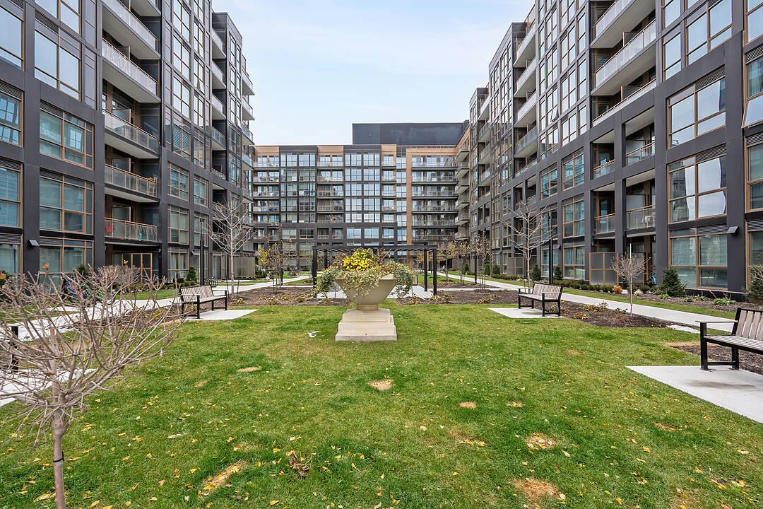 2343 Khalsa Gate #513, Oakville, Ontario