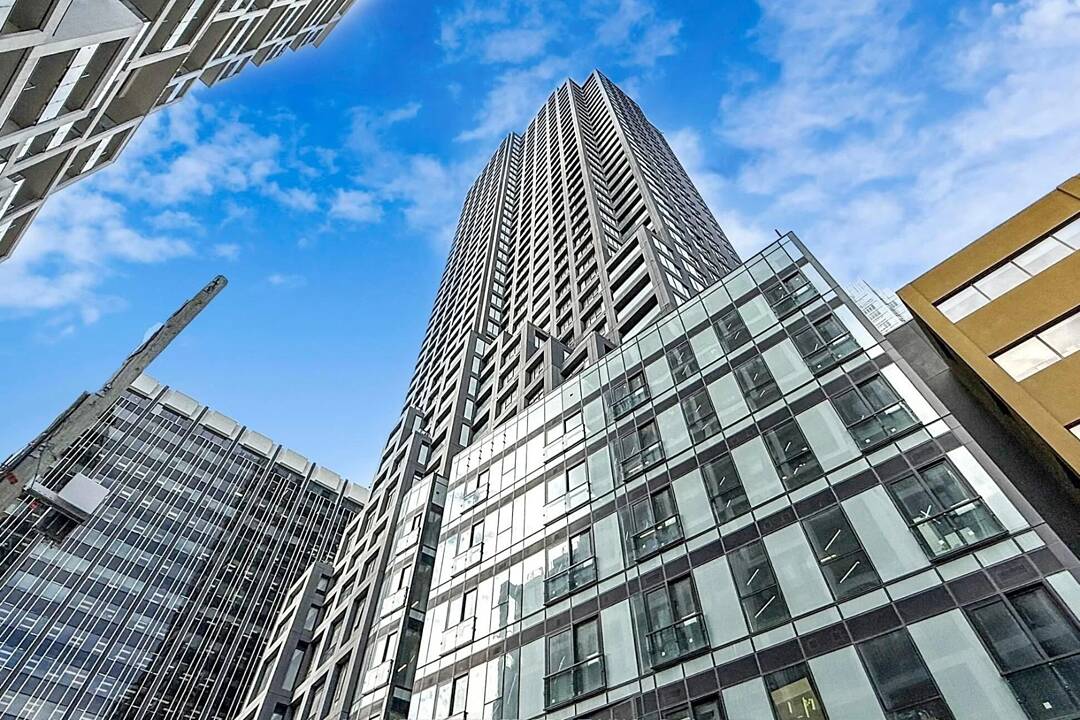 2210 - 20 Soudan Ave, Toronto, Ontario