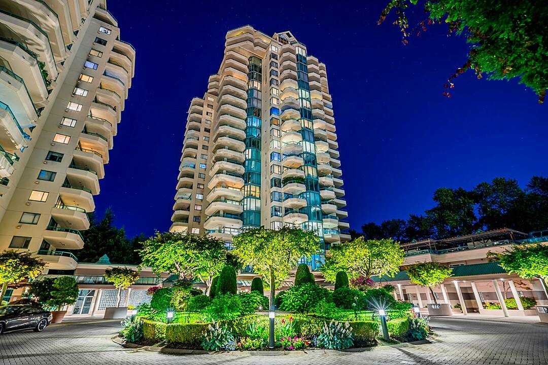 4D-338 Taylor Way, West Vancouver, British Columbia