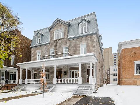 9-19 Grande Allée E., La Cité