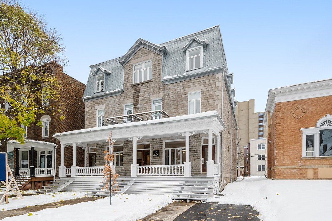 9-19 Grande Allée E., La Cité, Québec