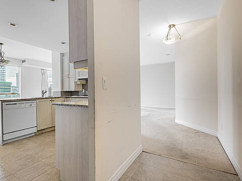 8 Park Rd #3810, Toronto