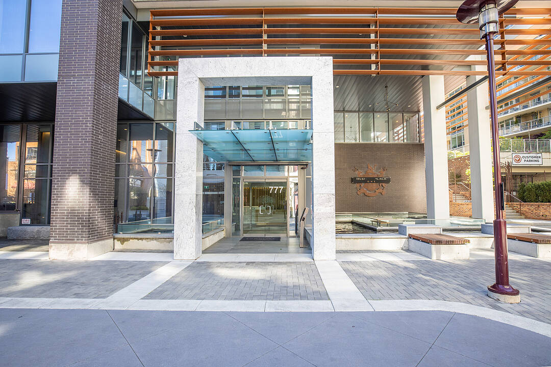 2105-777 Herald Steet, Victoria, British Columbia