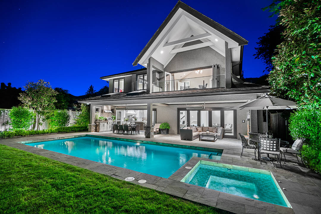 2312 Kings Avenue, West Vancouver, British Columbia