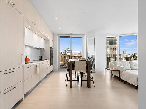 155 Merchants' Wharf #831, Toronto