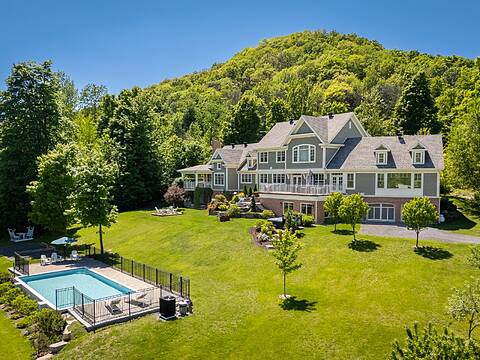 350 Rue des Lauriers, Bromont