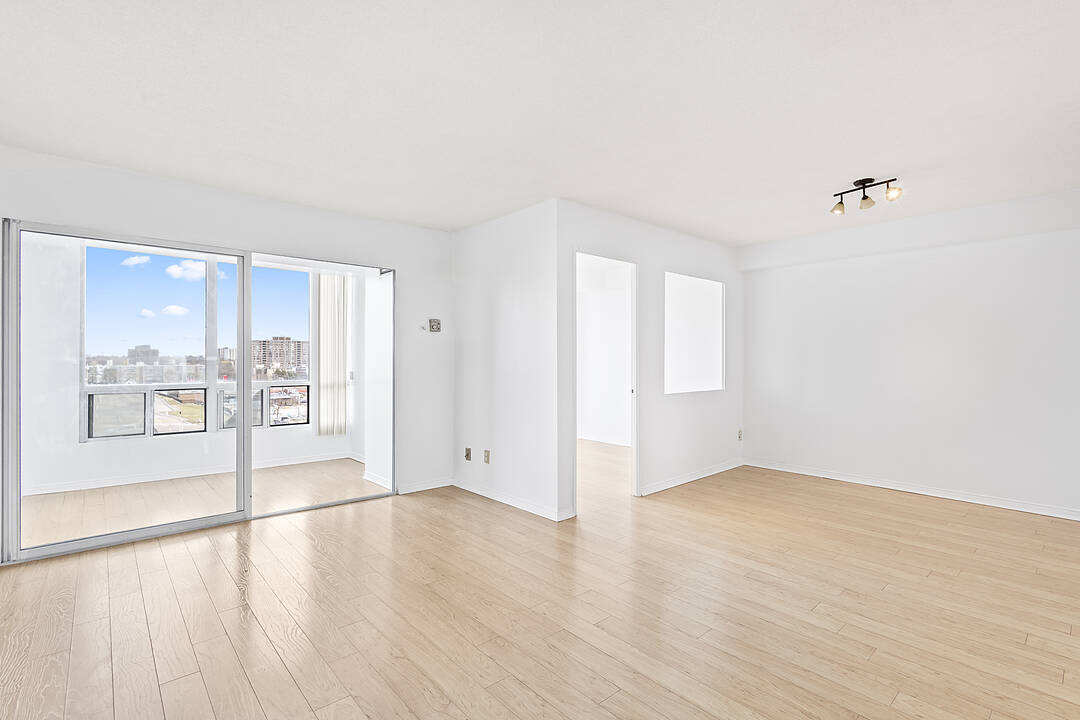 115 Hillcrest Ave #415, Mississauga, Ontario