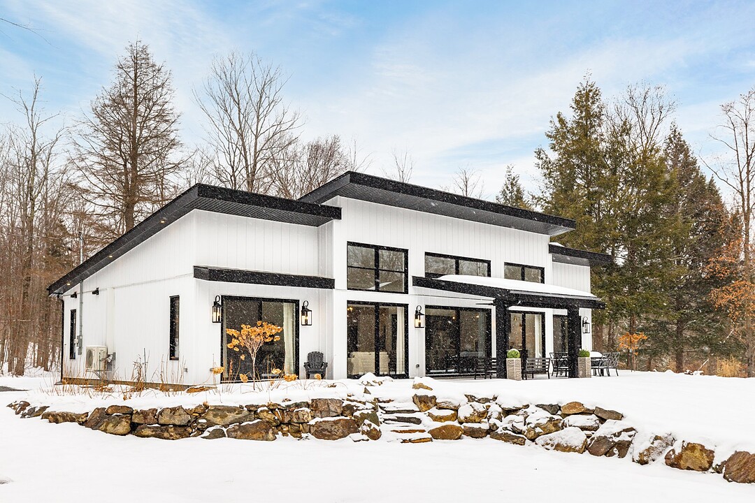 210 Rue des Sommets, Bolton-Est, Québec