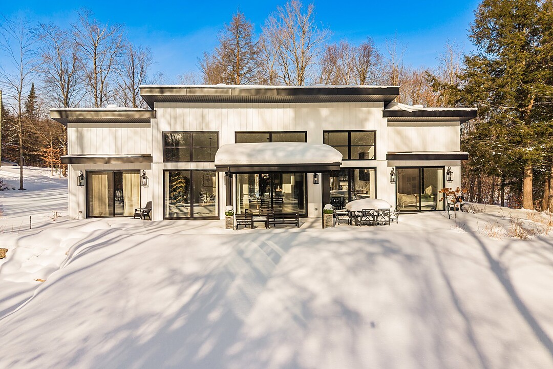 210 Rue des Sommets, Bolton-Est, Québec