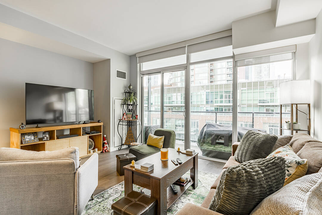 105 George St, #713, Toronto, Ontario