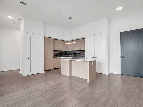 88 Bathurst St #PH17, Toronto