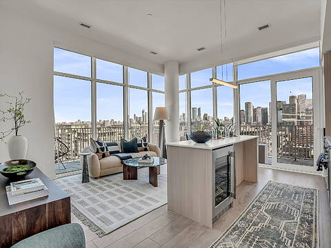 88 Bathurst St #1404, Toronto