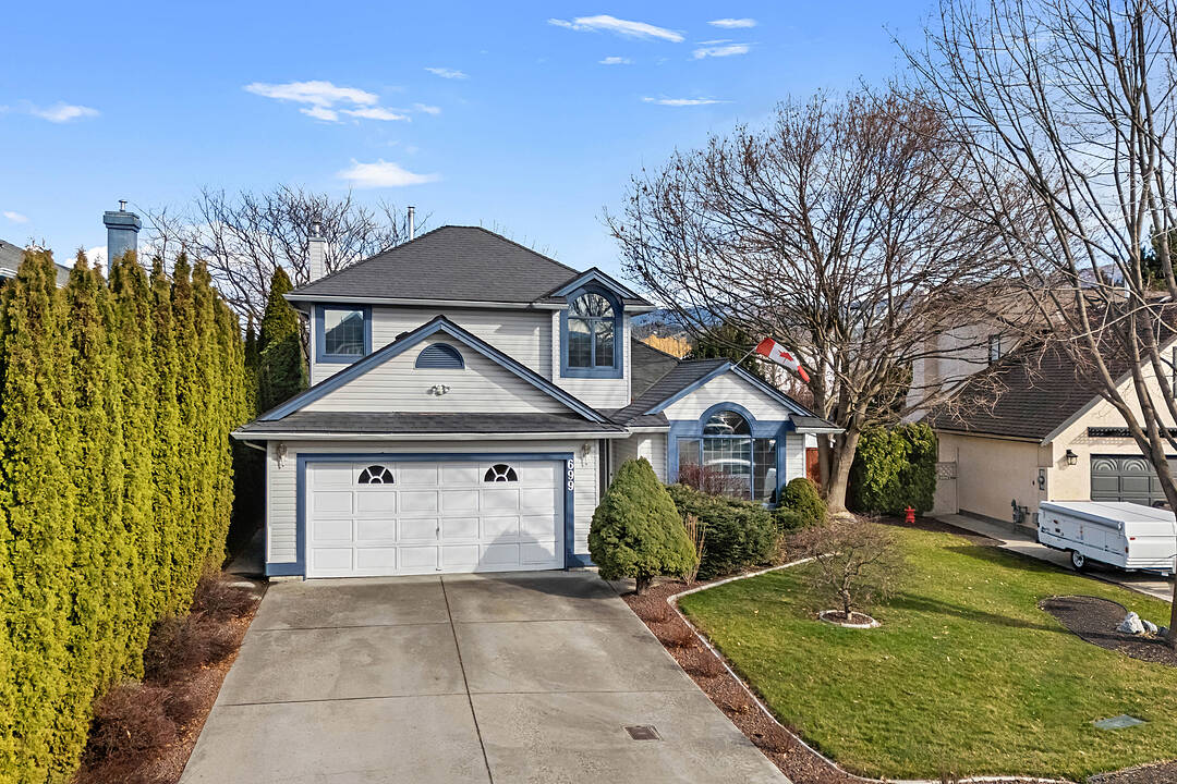 699 Saratoga Place, Kelowna, British Columbia
