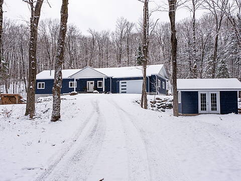 2435 Ravenscliffe Rd, Huntsville