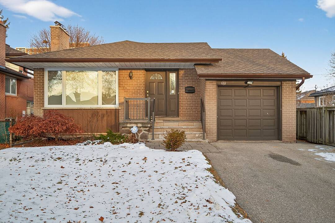 80 Guernsey Dr, Toronto, Ontario
