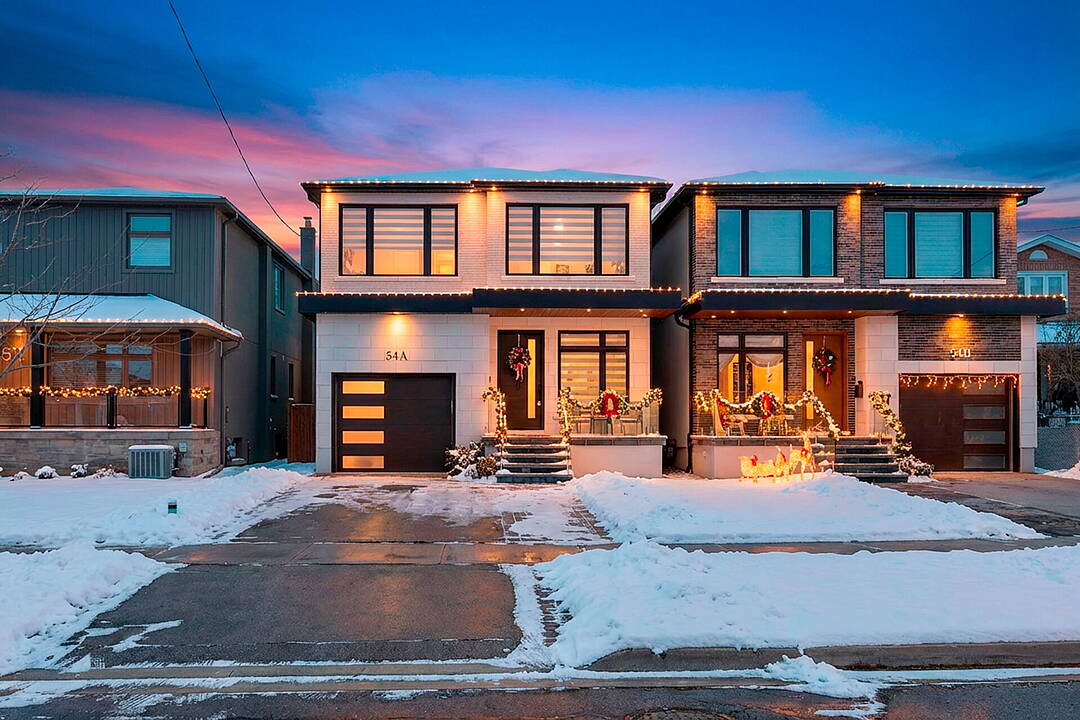 54 A Trueman Ave, Toronto, Ontario