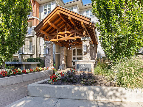 210-1093 Sunset Drive, Kelowna