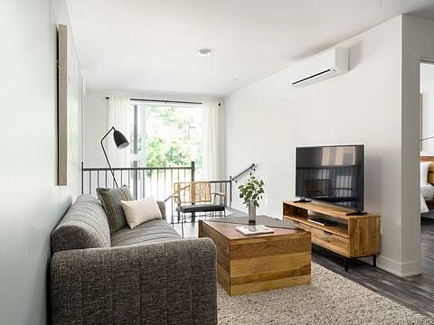 2085 Av. Papineau, Apt. 103, Ville-Marie