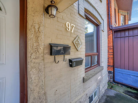 97 Garfield Ave S, Hamilton