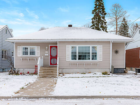 27 Wright Crescent, Brockville