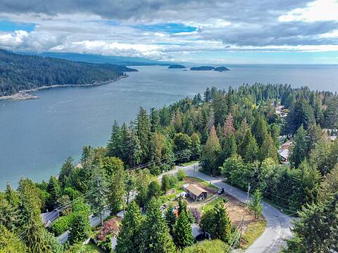 7712 Fawn Road, Halfmoon Bay